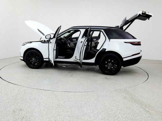 Used 2019 Land Rover Range Rover Velar R-Dynamic SE image 12