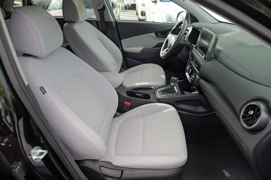 Used 2023 Hyundai Kona SEL AWD/4WD image 33