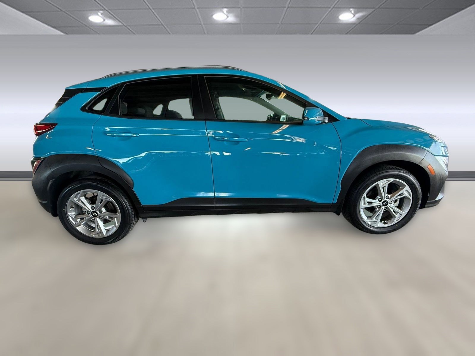 Used 2022 Hyundai Kona SEL w/ Cargo Package image 8