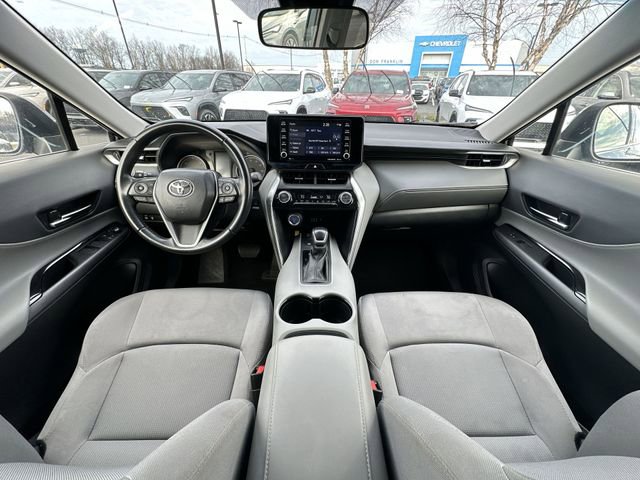 Used 2022 Toyota Venza LE image 20