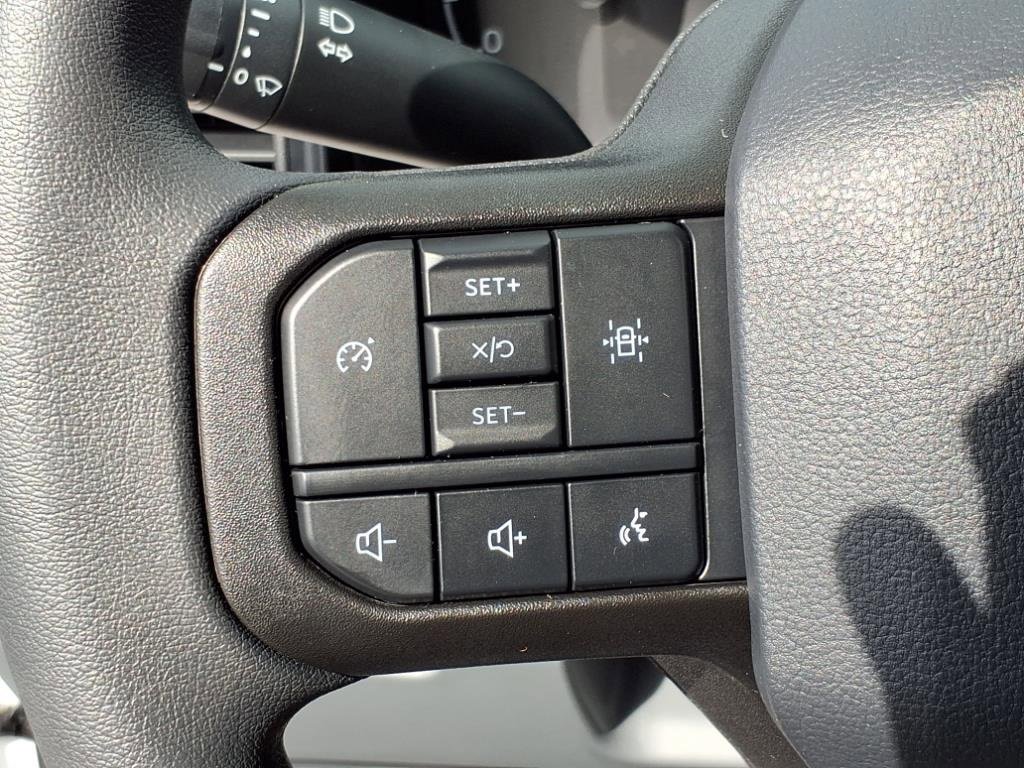 New 2026 Ford F550 4x4 Crew Cab image 18