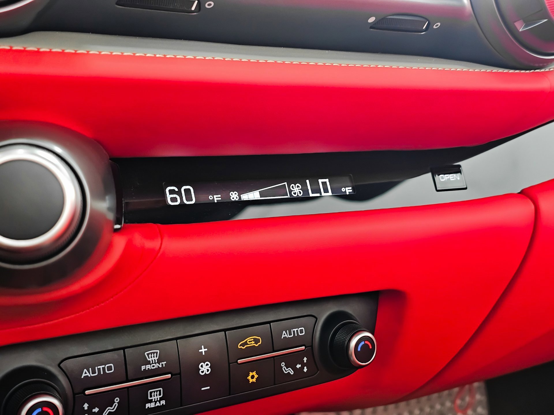 Used 2022 Ferrari 812 GTS image 48