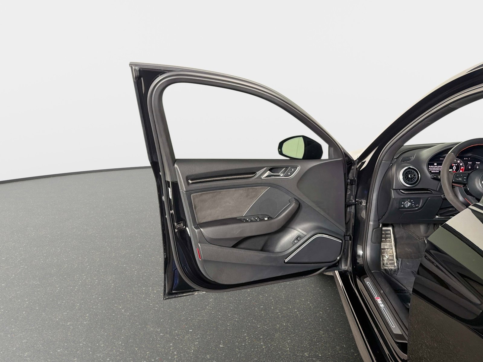 Used 2018 Audi RS 3 image 37