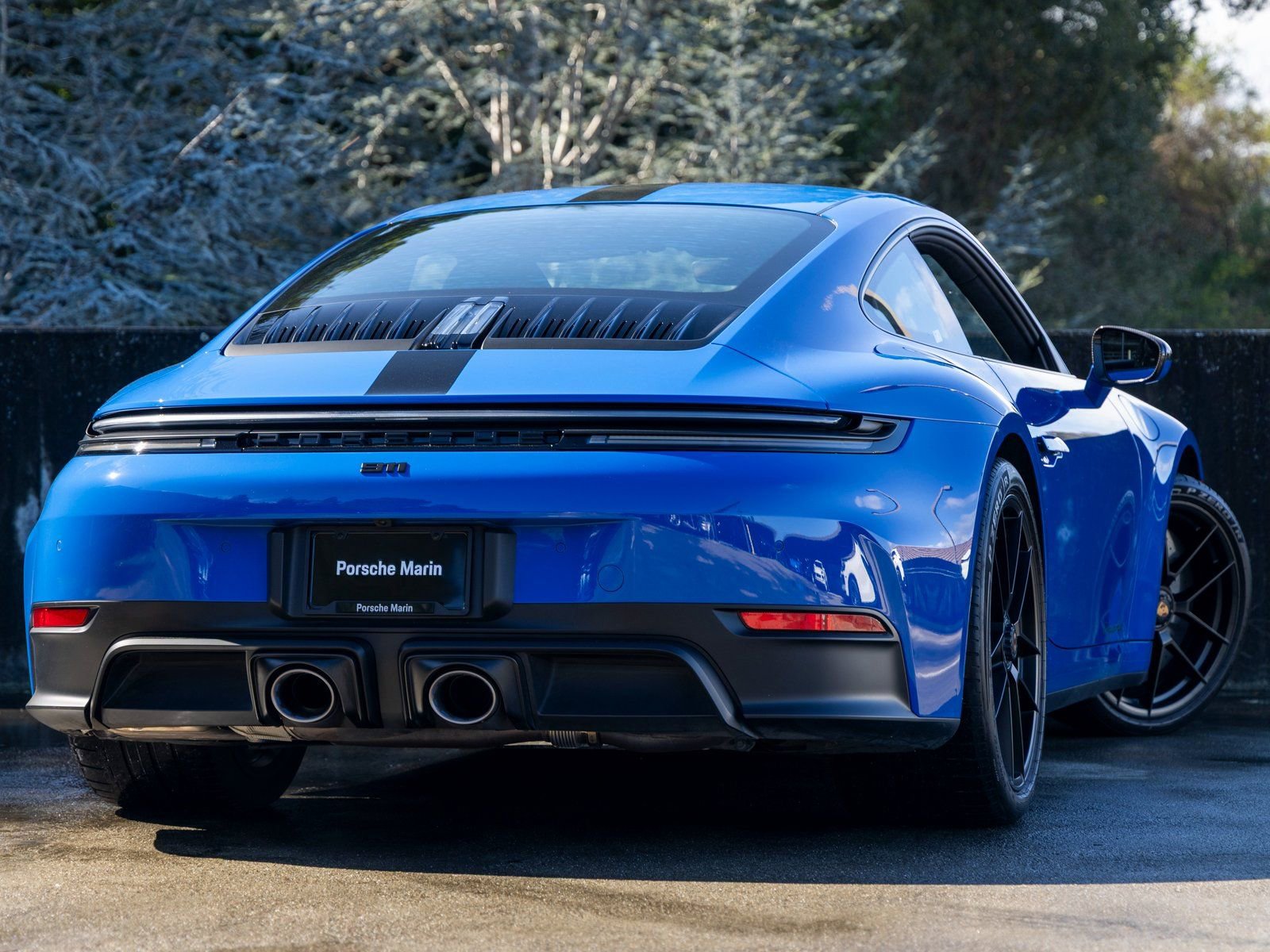 Certified 2025 Porsche 911 Carrera GTS RWD image 11