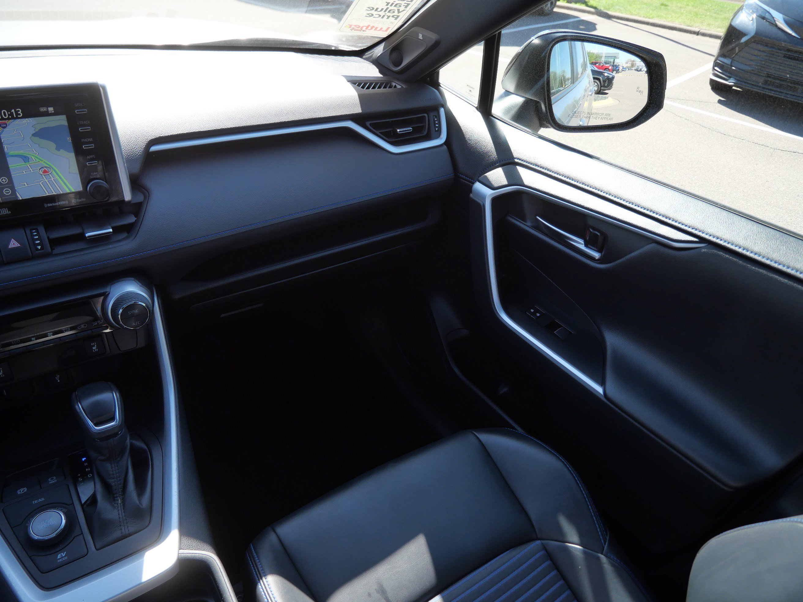 Used 2021 Toyota RAV4 XSE w/ XSE Grade Weather Package AWD/4WD image 12