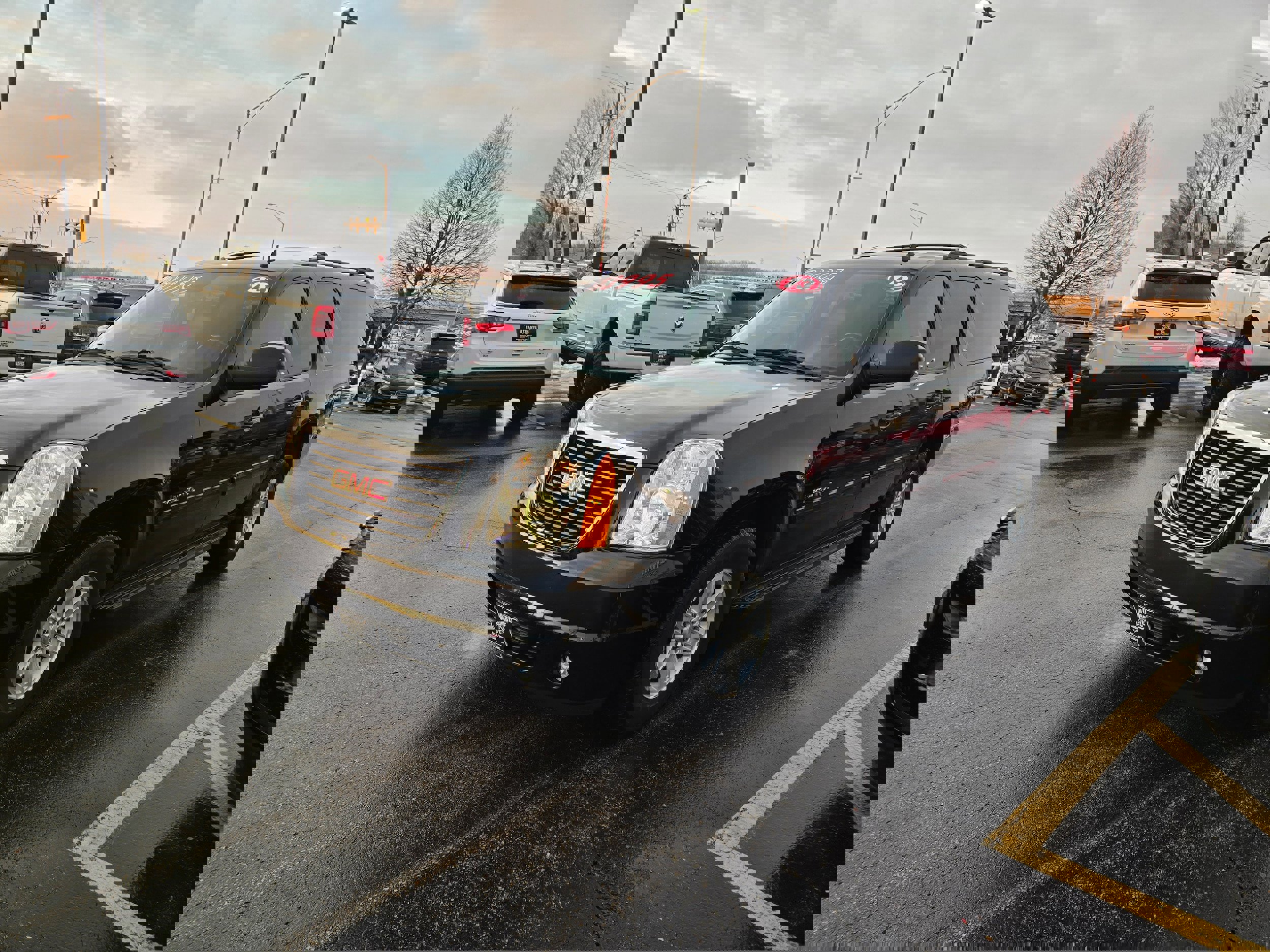 Used 2013 GMC Yukon XL SLT w/ SLT-2 Equipment Package image 7