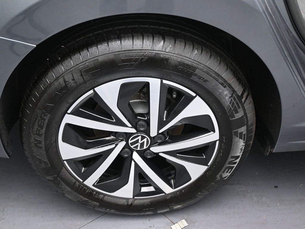 Used 2024 Volkswagen Jetta S image 39