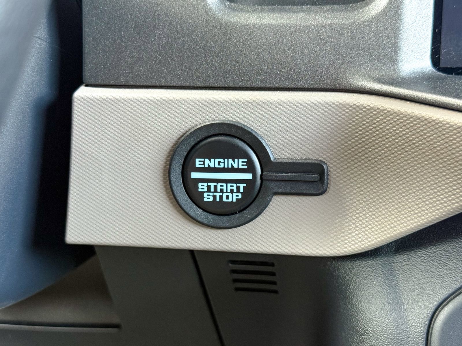 Used 2024 Ford Bronco Wildtrak AWD/4WD image 24