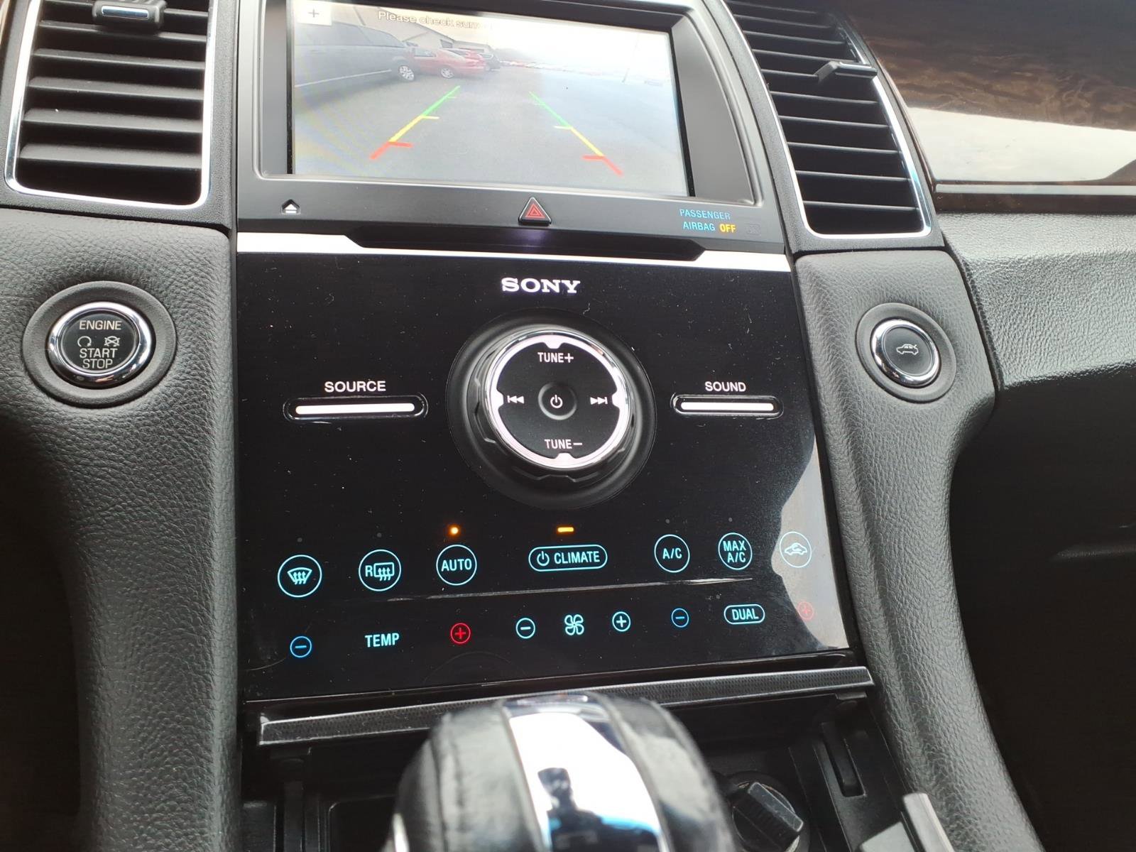 Used 2019 Ford Taurus Limited image 10