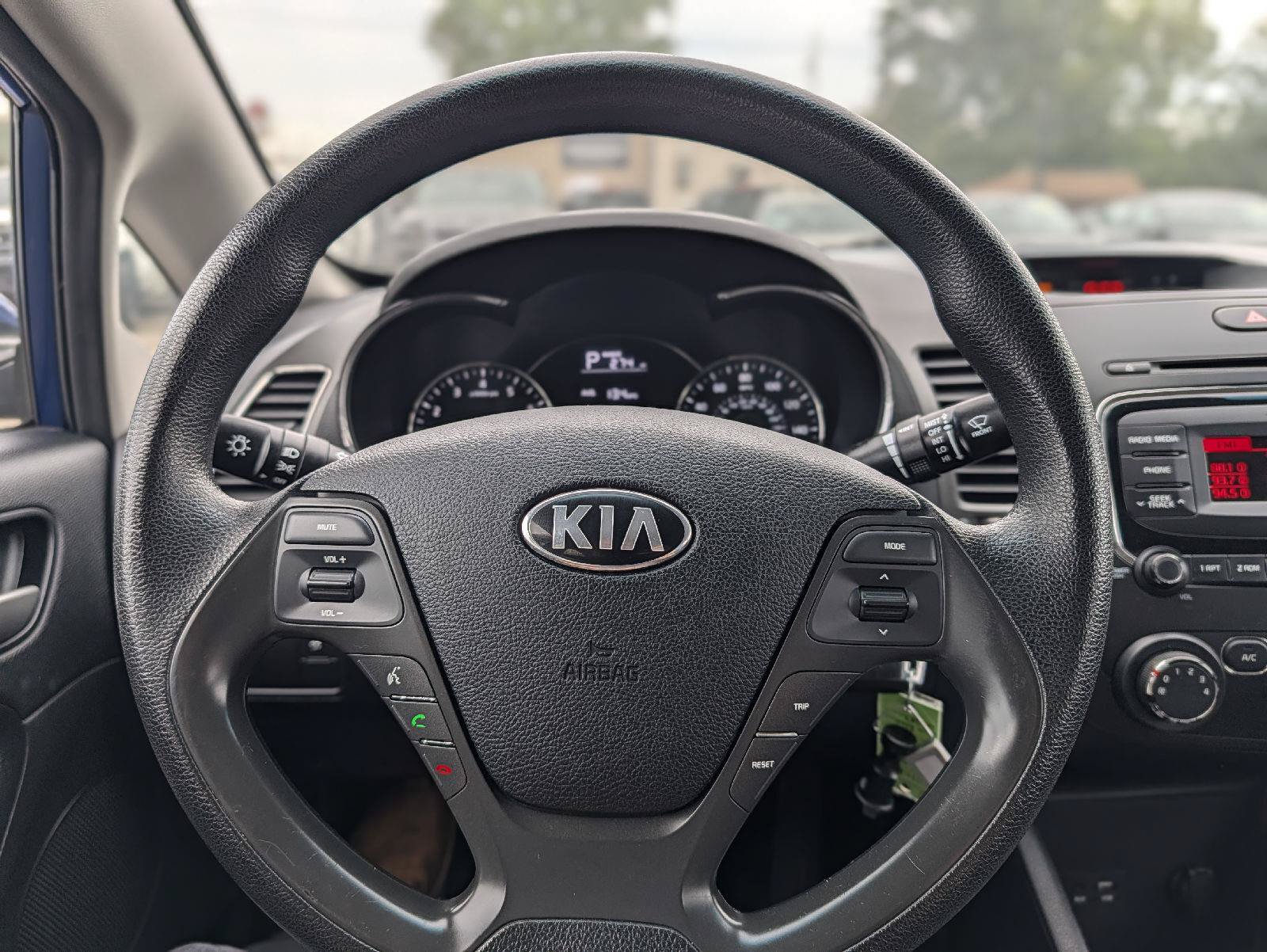 Used 2017 Kia Forte LX FWD image 23