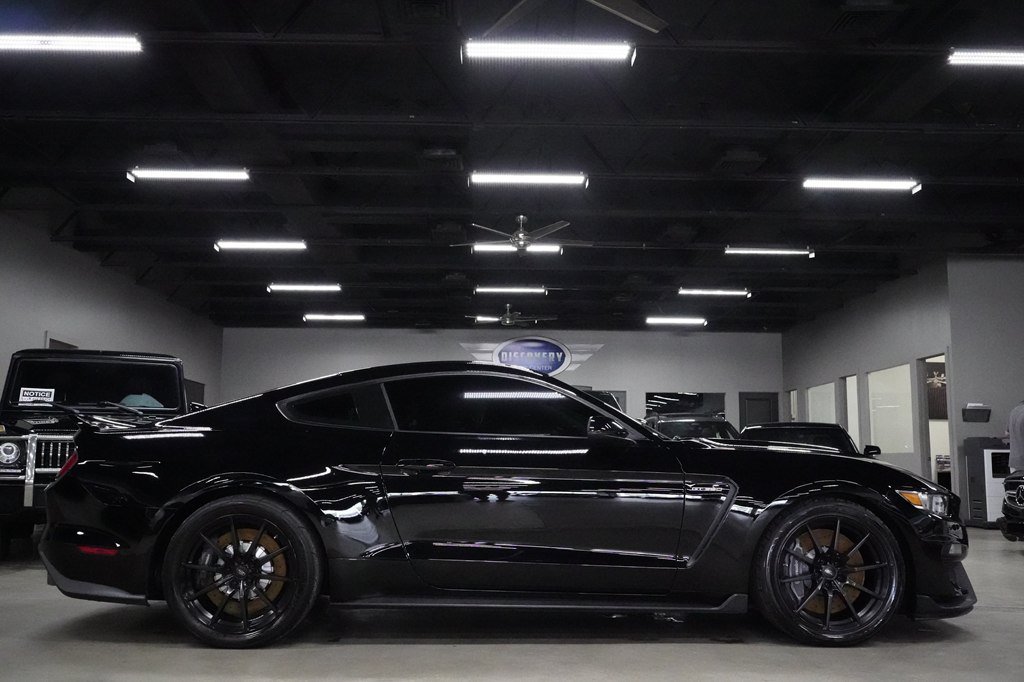 Used 2017 Ford Mustang Shelby GT350 w/ Electronics Package RWD image 6