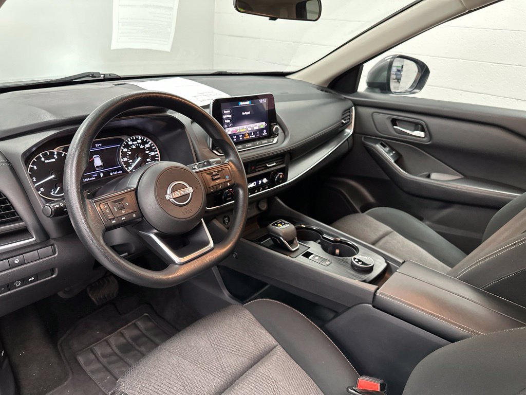Used 2024 Nissan Rogue SV AWD/4WD image 18