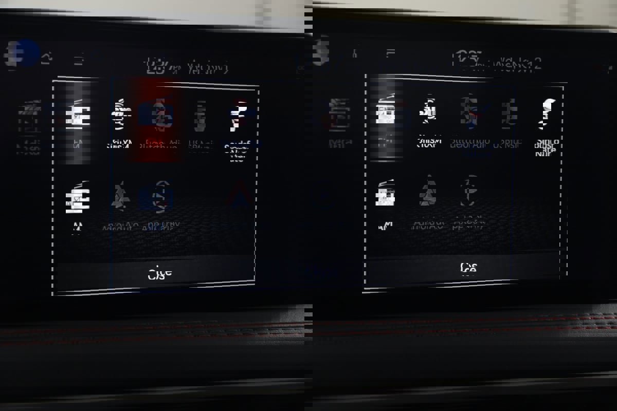 Used 2024 Genesis G70 3.3T Advanced image 42