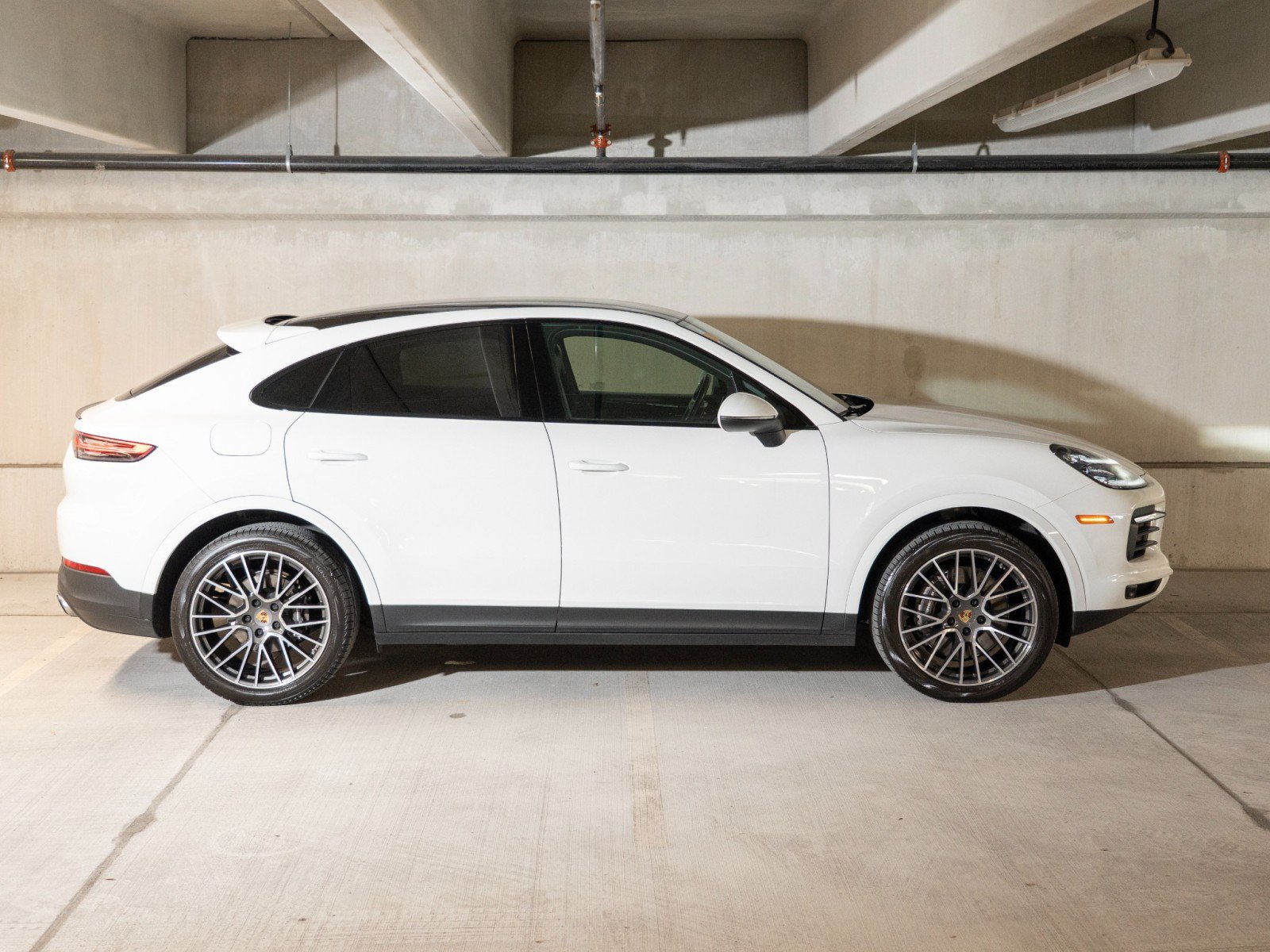 Certified 2021 Porsche Cayenne Coupe AWD/4WD image 8