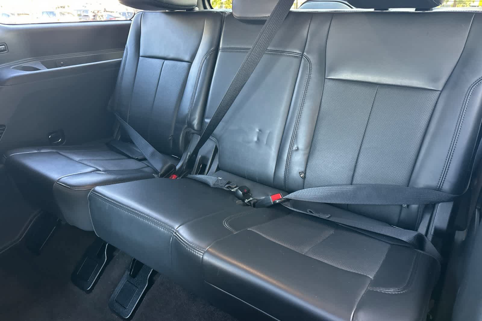Certified 2023 Ford Expedition XLT RWD image 16