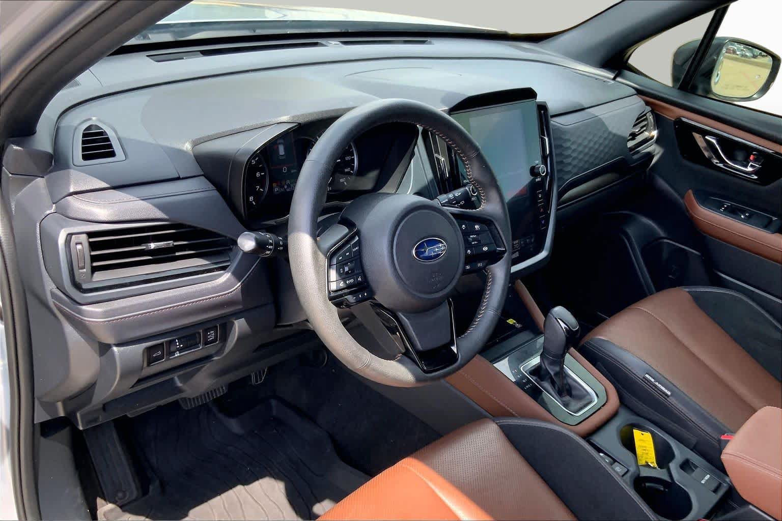 Used 2025 Subaru Forester Touring AWD/4WD image 17