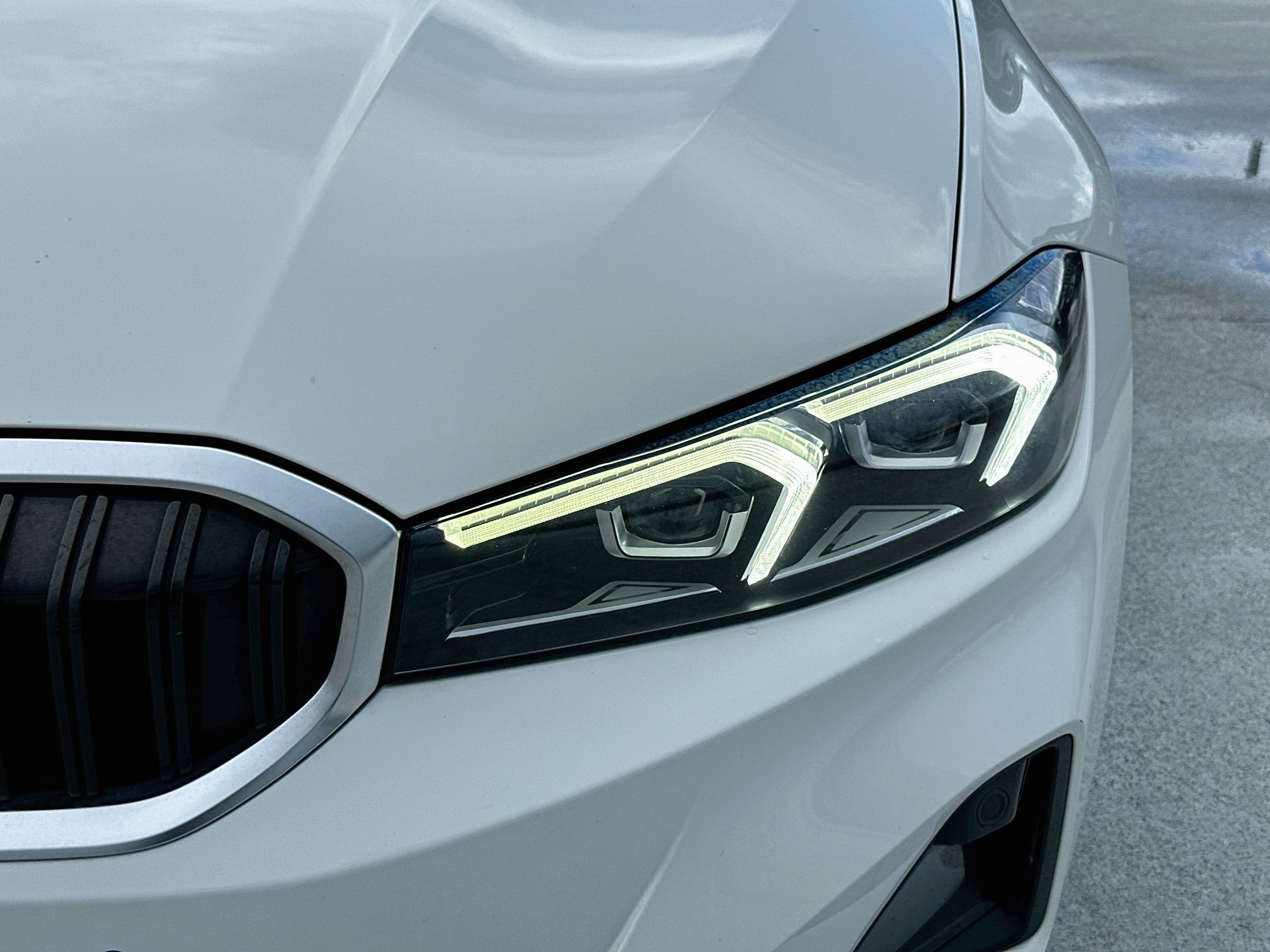 Certified 2023 BMW 330i Sedan w/ Convenience Package RWD image 30