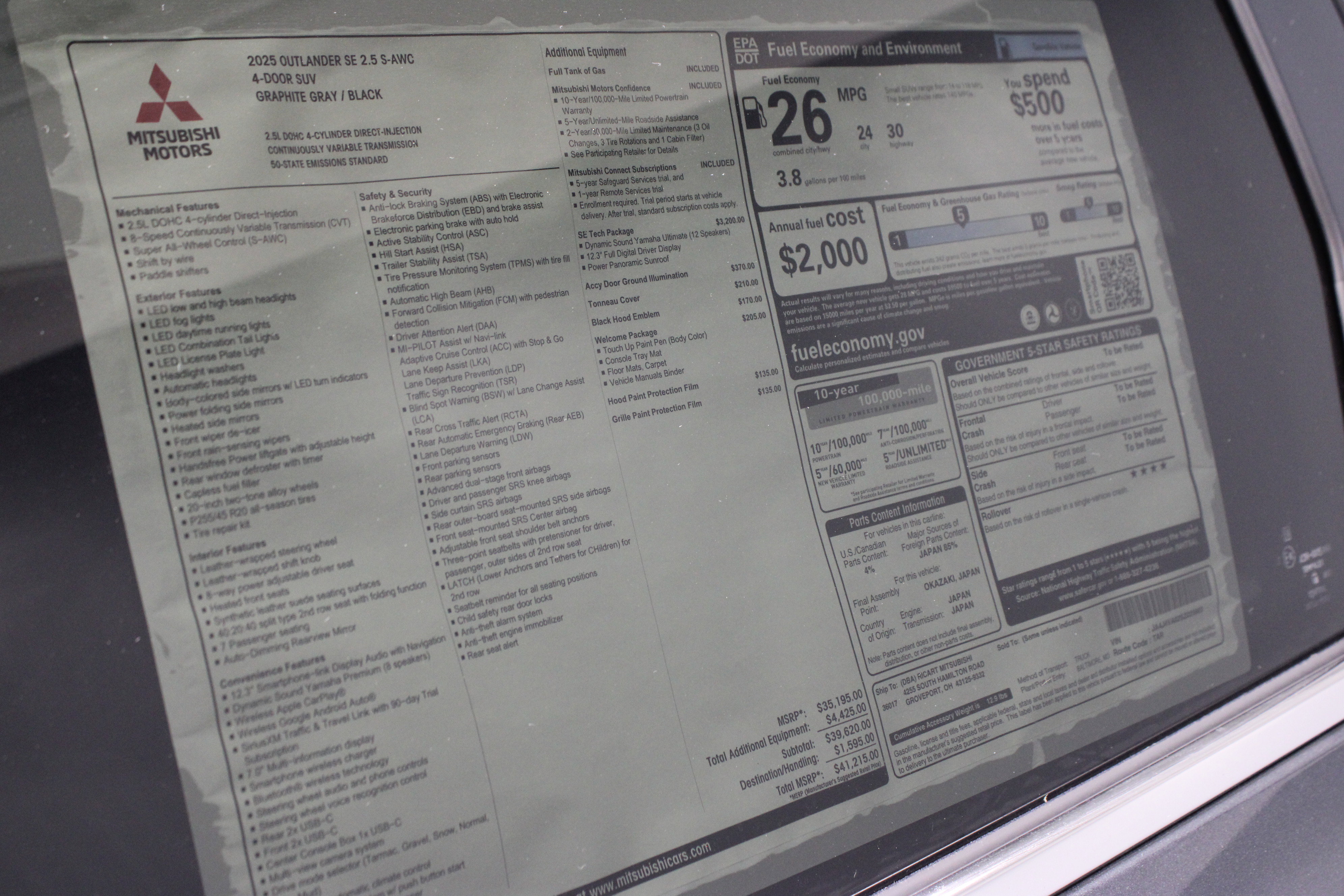 New 2025 Mitsubishi Outlander SE image 36