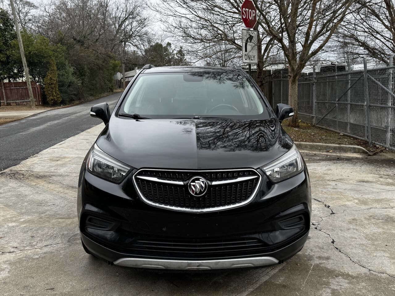 Used 2018 Buick Encore Preferred image 2