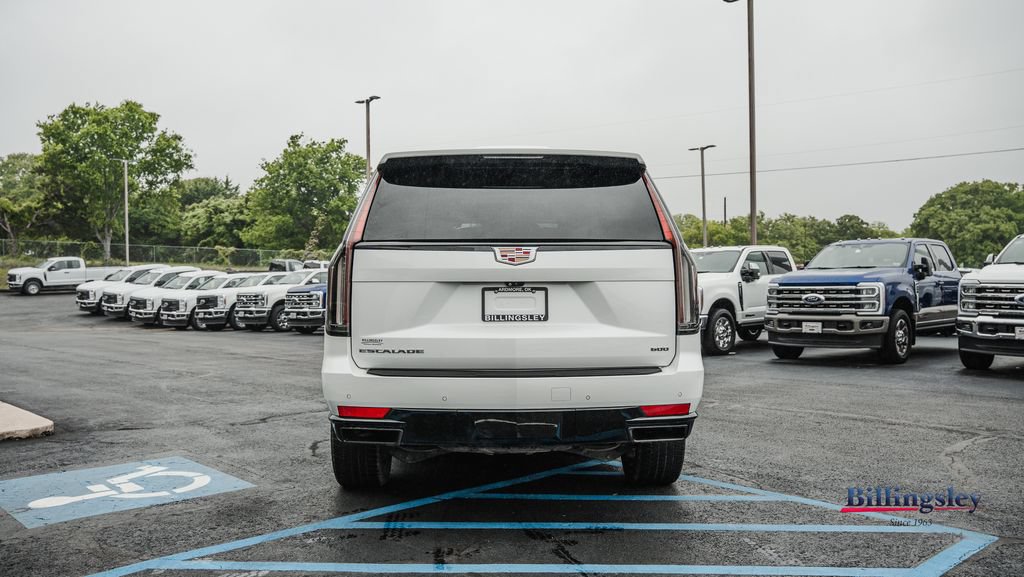 Used 2023 Cadillac Escalade Sport AWD/4WD image 6
