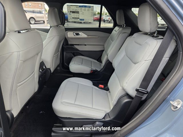 New 2027 Ford Explorer Active w/ Active Comfort Package RWD image 8