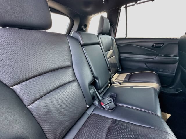 Certified 2024 Honda Passport Black Edition image 33