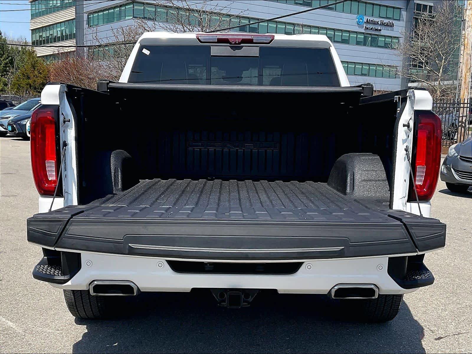 Used 2023 GMC Sierra 1500 Denali Ultimate AWD/4WD image 32
