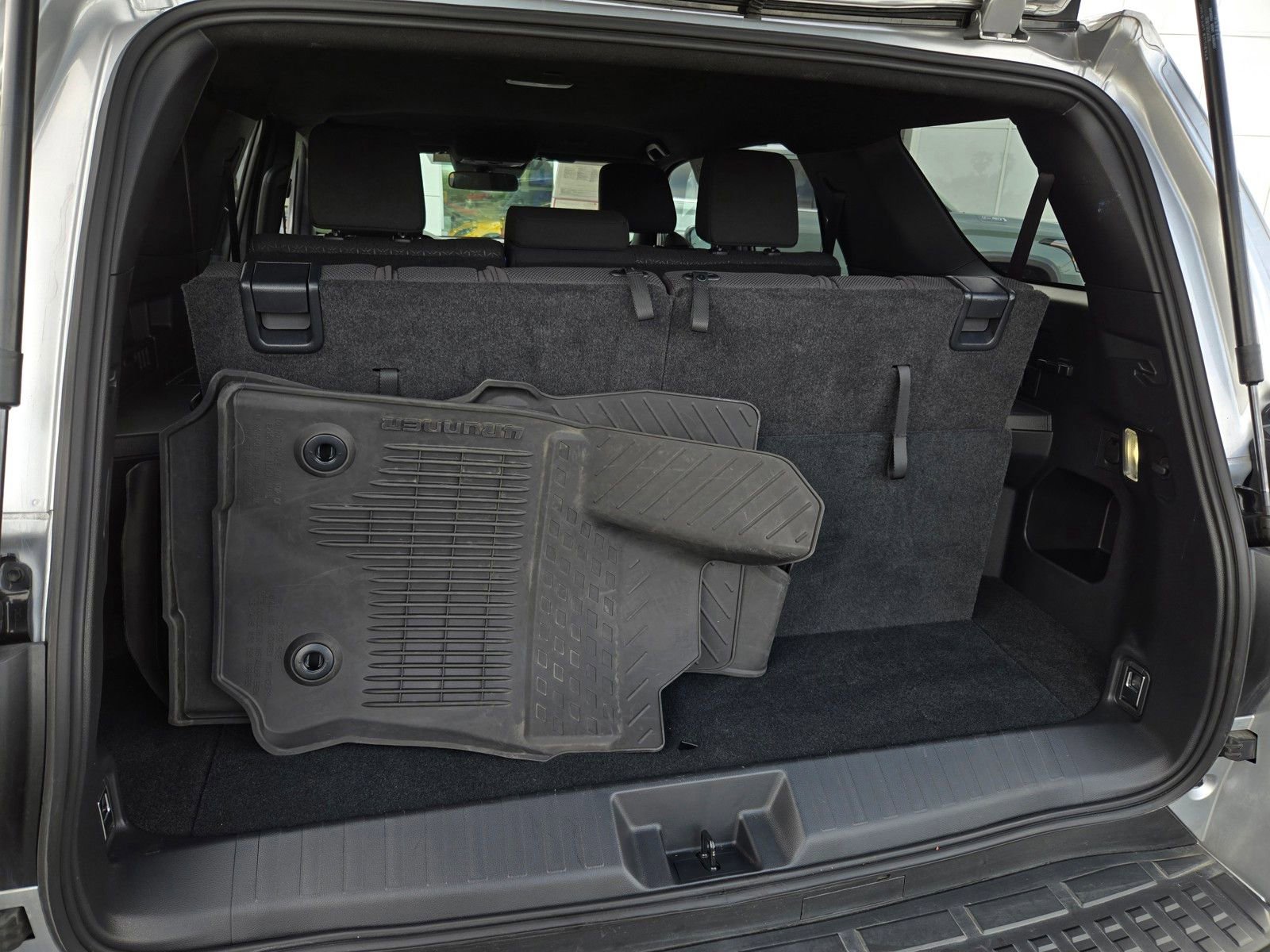 Used 2025 Toyota 4Runner SR5 AWD/4WD image 24