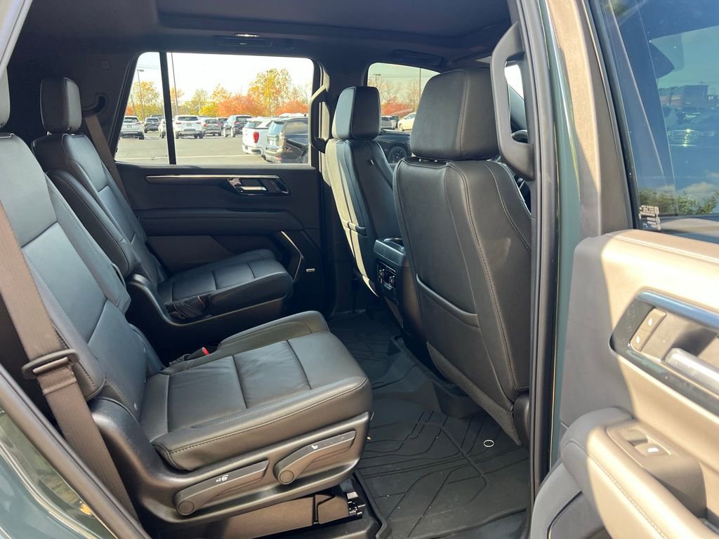 Used 2025 Chevrolet Tahoe Z71 w/ Z71 Off-Road Package image 14