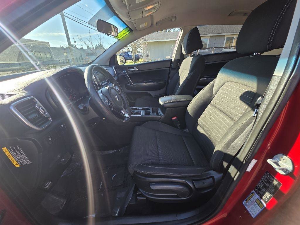 Used 2018 Kia Sportage LX AWD/4WD image 15