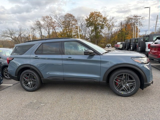 New 2026 Ford Explorer ST w/ Sun And Sound Package image 2