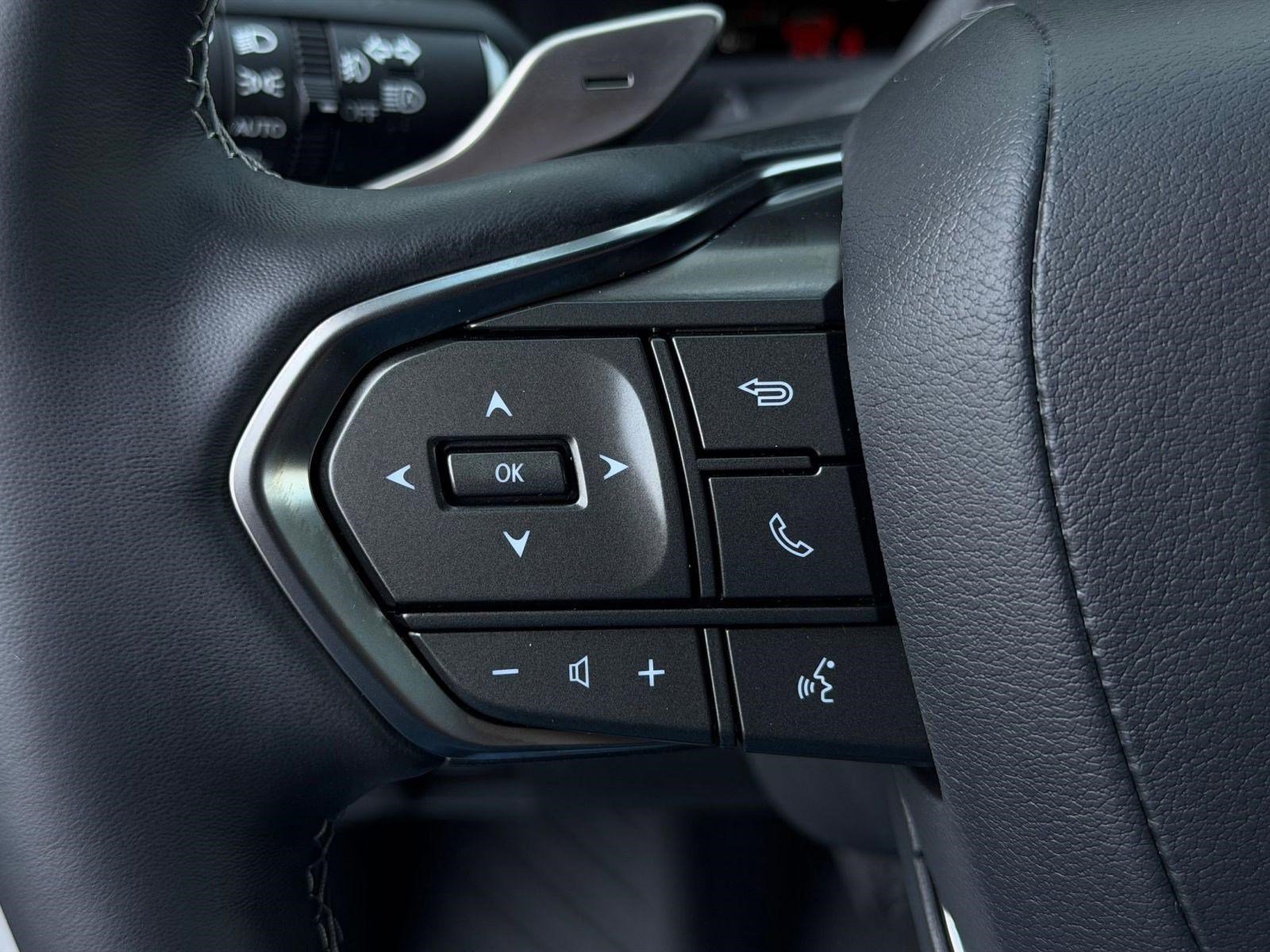 New 2026 Lexus LX 600 4WD w/ Premium Package image 28
