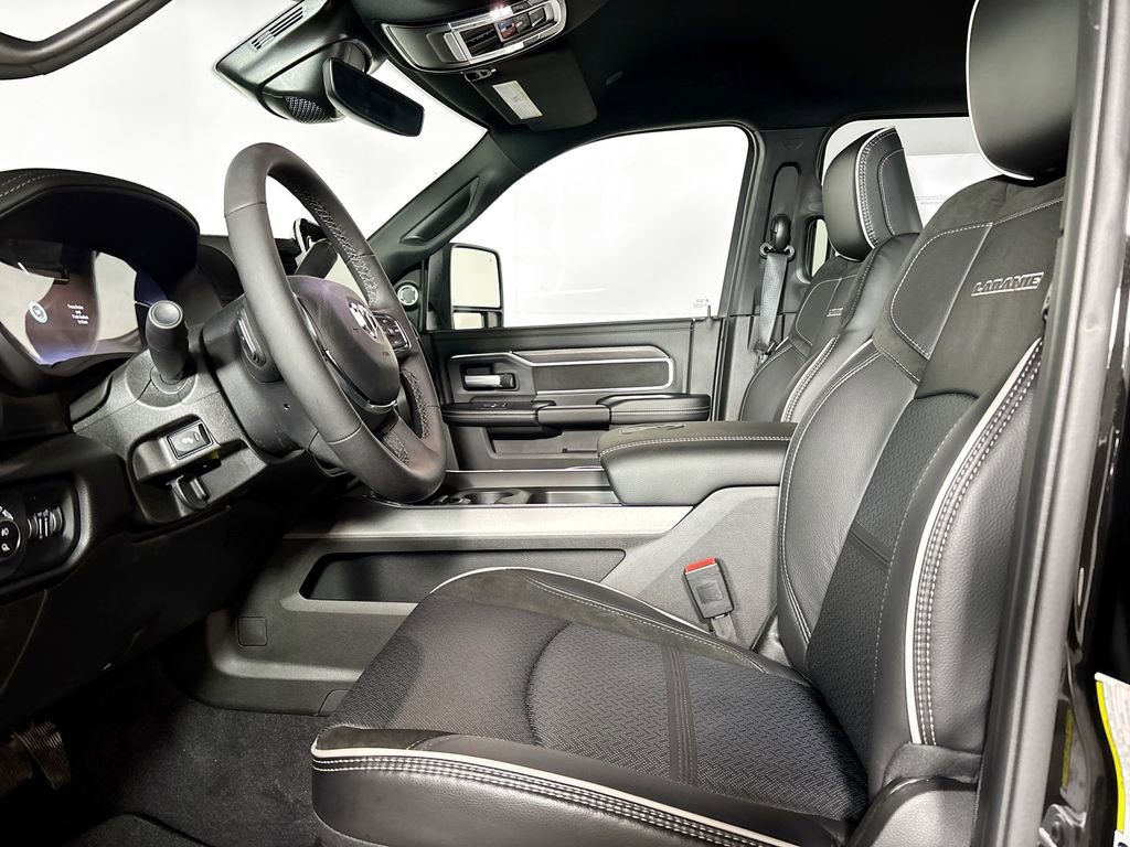 New 2026 RAM 2500 Laramie AWD/4WD image 11