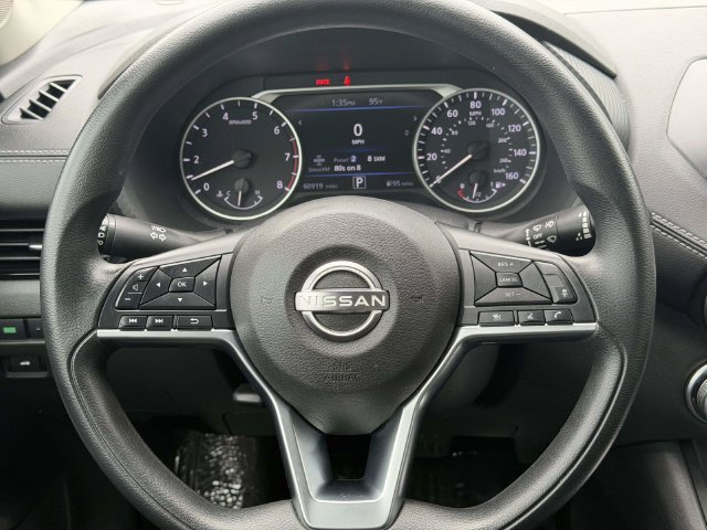 Used 2024 Nissan Sentra SV FWD image 17