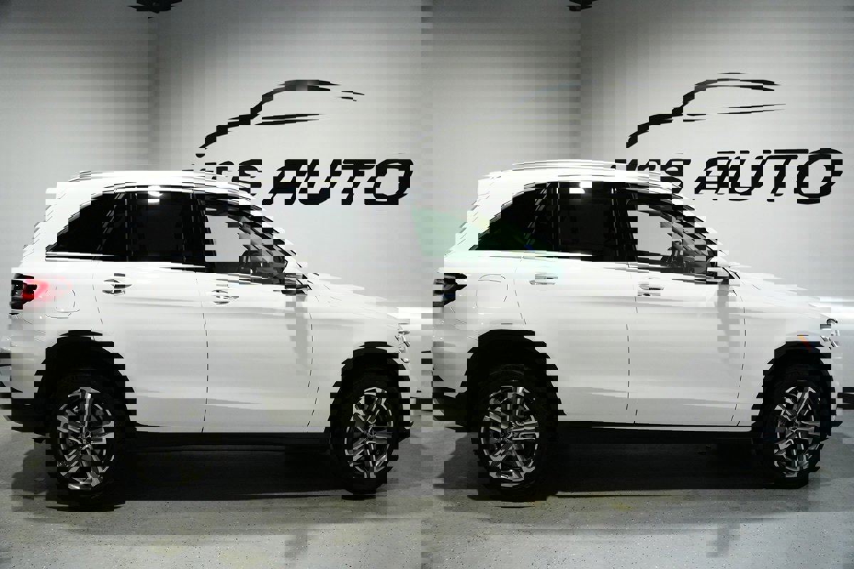 Used 2020 Mercedes-Benz GLC 300 4MATIC image 7