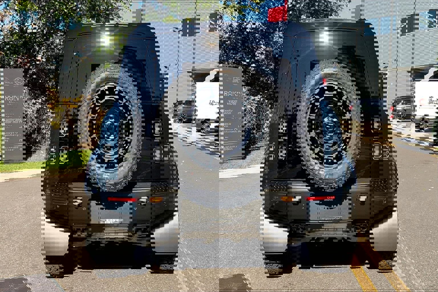 New 2026 Land Rover Defender 110 OCTA image 4