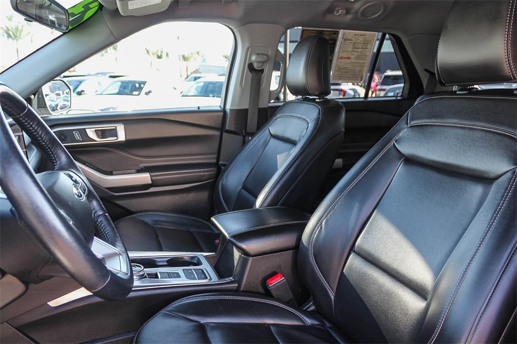 Used 2023 Ford Explorer XLT w/ Equipment Group 202A image 22
