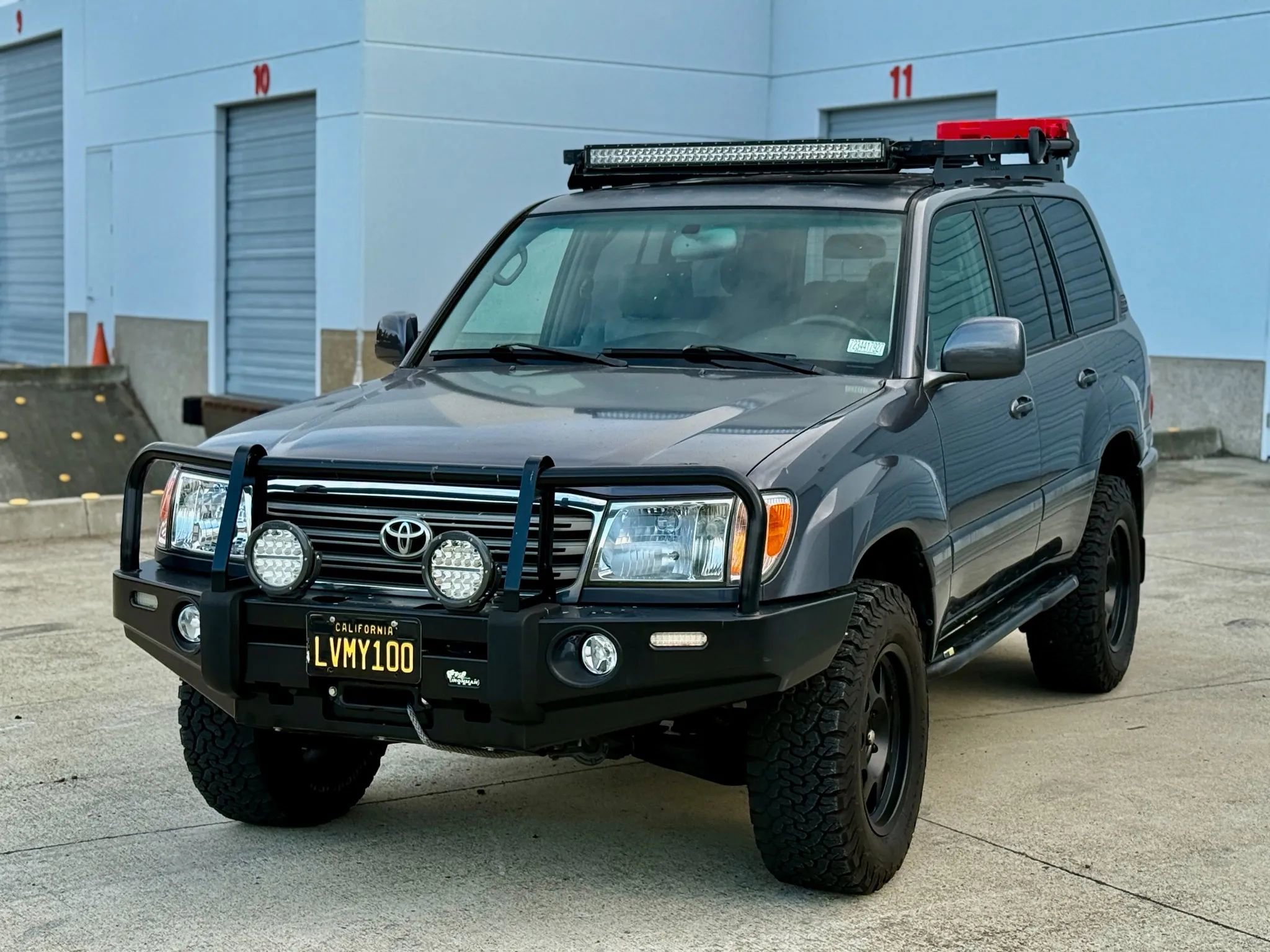 Used 2004 Toyota Land Cruiser image 26