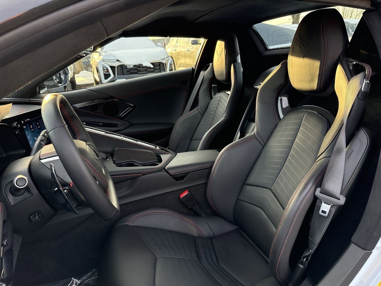 Used 2024 Chevrolet Corvette Stingray Premium Conv w/ Z51 Performance Package image 13