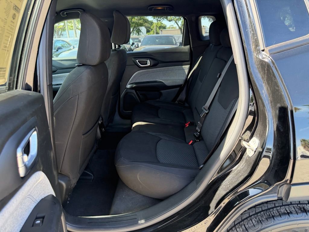 Used 2023 Jeep Compass Sport AWD/4WD image 27
