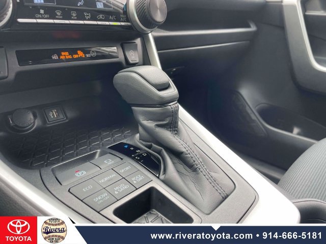 Certified 2025 Toyota RAV4 LE AWD/4WD image 30