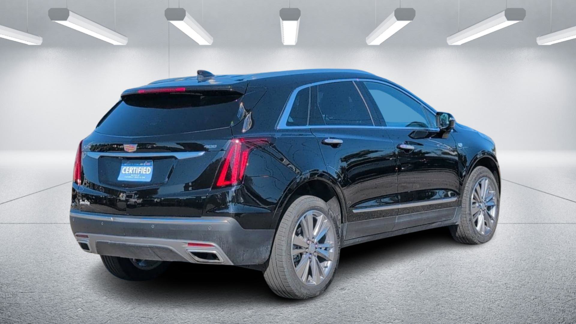 Certified 2025 Cadillac XT5 Premium Luxury image 5