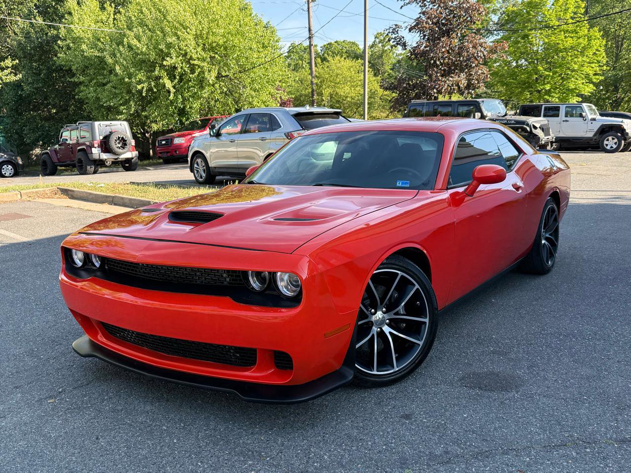 Used 2016 Dodge Challenger R/T Scat Pack RWD image 2