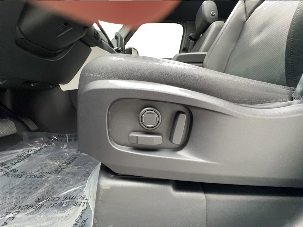 Used 2024 Land Rover Defender 110 S image 23