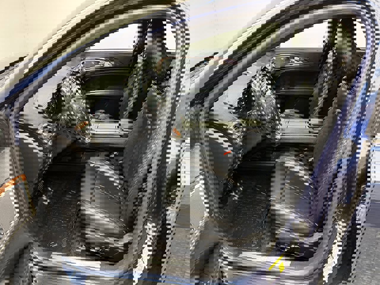 Used 2017 Lincoln MKZ Select w/ Climate Package image 3