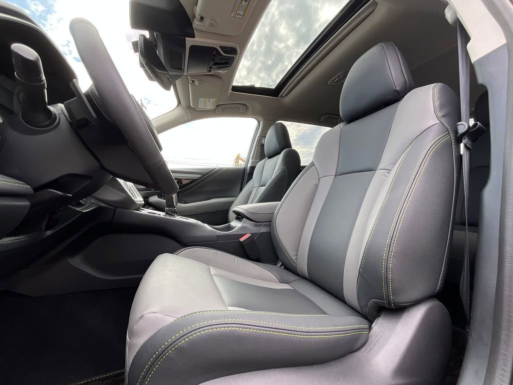 Certified 2025 Subaru Outback Onyx Edition AWD/4WD image 8