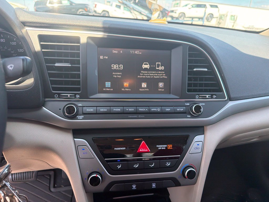 Used 2018 Hyundai Elantra SEL FWD image 11