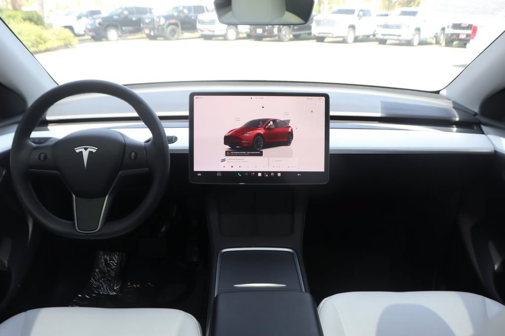 Used 2023 Tesla Model Y Long Range AWD/4WD image 23
