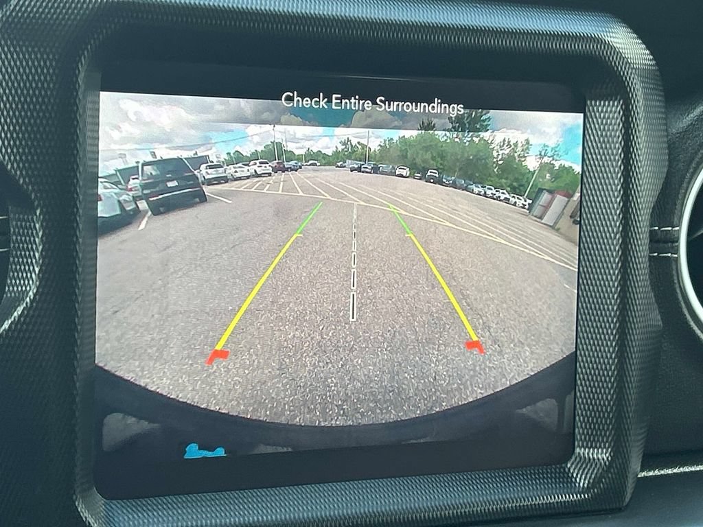 Used 2023 Jeep Wrangler Unlimited Sahara w/ Cold Weather Group AWD/4WD image 32