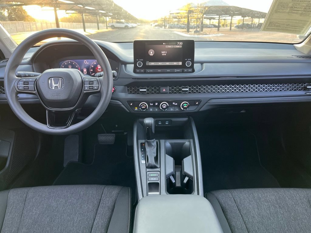 Certified 2025 Honda Accord SE image 14